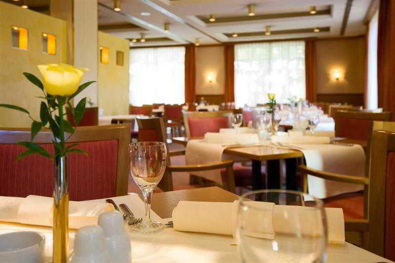 Dorint Hotel Wurzburg Restaurant photo